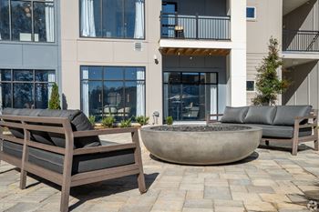 Fire pit alfresco lounge